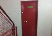 Parigi, quattro bambini rinchiusi in casa dalla nascita