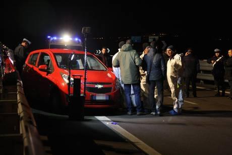 L' auto su cui viaggiava la famiglia