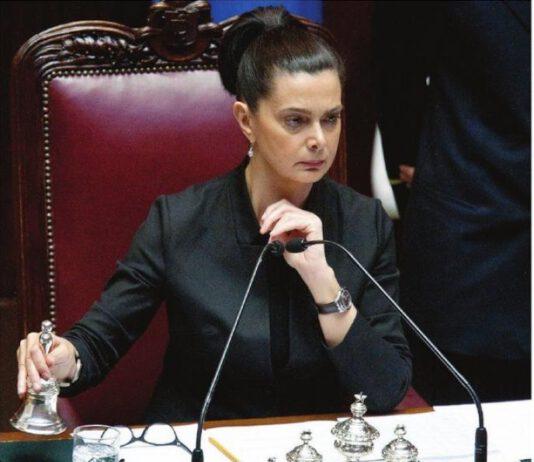 Hotel di lusso agli immigrati, la Boldrini si vergogni