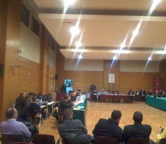 Lamezia, CasaPound chiede più trasparenza: non tutti i consiglieri e assessori rispettano la normativa
