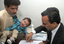 Pakistan, bimbo di 9 mesi accusato di omicidio