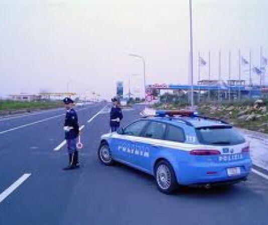 Rubavano auto in Calabria e le rivendevano in Germania, arrestate due persone