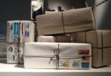 Cadavere di donna spedito per posta, sul pacco c era scritto : Bambola