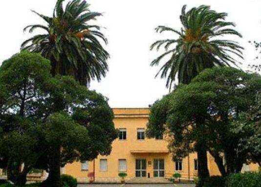 La scuola incontra le Istituzione all Istituto “ Einaudi” di Palmi sul tema “ Una scelta di coraggio” imprenditoria legale e sostenibile