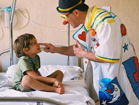 Attenzione! Finto clown chiede soldi per bambini in ospedale nel reggino