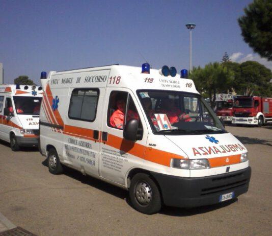 Madre si lancia dal 5 piano di un hotel con le due figlie