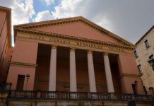 Figlia bocciata in Liceo calabrese, vicepreside picchiata dai genitori