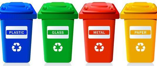 Dopo la distribuzione dei mastelli inizia la raccolta dei rifiuti porta a porta a Rosarno