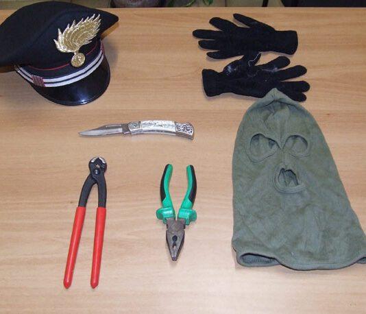 Legano e imbavagliano donna e svaligiano villa, arrestati due ladri della provincia di Reggio Calabria in Emilia