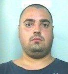 Rosarno, arrestati padre e figlio nascondevano arma da guerra