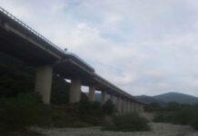 Donna tenta il suicidio da viadotto in SS tra Rosarno e Gioiosa, salvata dai carabinieri