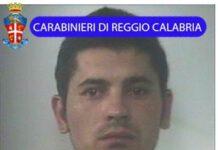 Stava scassinando supermercato, ladro arrestato in flagranza a Villa