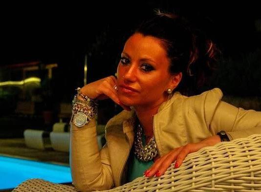 Studentessa suicida, soffocata con un sacchetto