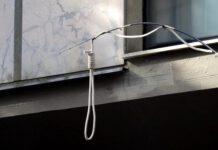 Cappio davanti alla porta di un Magistrato in provincia di Reggio Calabria