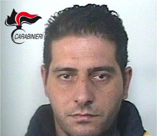 Compie due furti in appartamento a distanza di poche ore, arrestato ladro a Reggio Calabria