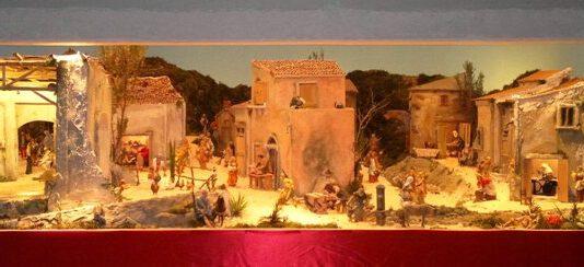 Cittanova, “Il Presepe” presenta la sua opera d’arte natalizia
