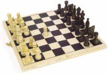 Esce da un torneo di scacchi ed aggredisce carabinieri, arrestato uomo nella locride