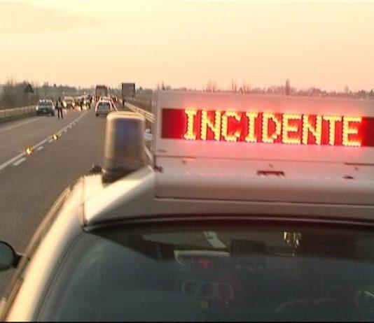 Anziano contromano su A3, travolge due auto a Sant’Onofrio