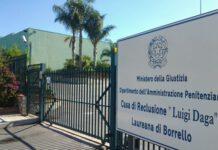 Detenuto aggredisce poliziotti penitenziari nel carcere di Laureana di Borrello