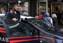 Scoperta a rubare cosmetici sul corso a Reggio Calabria, arrestata studentessa diciottene