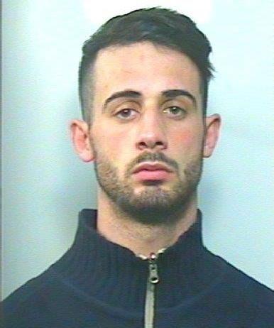 Nascondeva due fucili in casa, arrestato giovane a Rizziconi