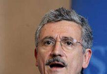 A Cosenza Massimo D’Alema alla presentazione della rivista di Italianieuropei: “ Il caso italiano: sprofondo sud”