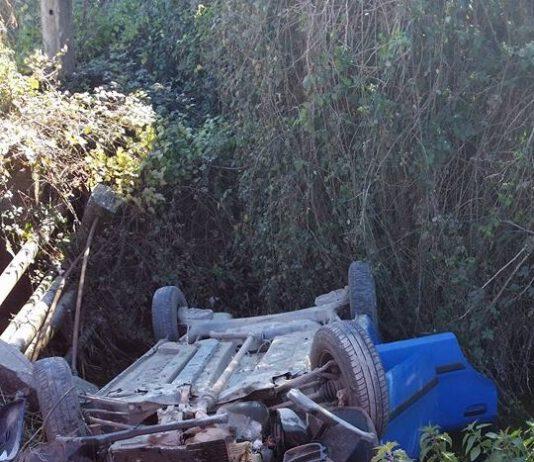 Rosarno, auto con a bordo due rapinatori precipita in una fiumara