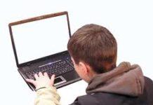 12enne spende 8mila euro in app con carta di credito della madre