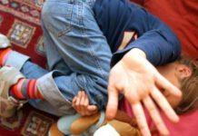 Abusi su bimbe di 8 e 10 anni,50enne incastrato dai video e arrestato