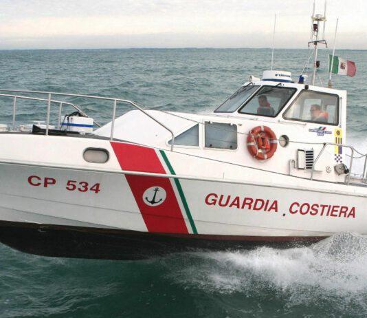 Migranti sbarcano a Palmi, ci sarebbero casi di scabbia