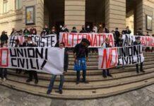 A Reggio Calabria il flashmob #NonEsisteAlternativaAllaFamiglia