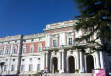 Donna si taglia gola e pugnala al petto, aveva scoperto di aver trasmesso l’epatite alla nipotina