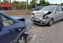 Scontro frontale tra due auto a San Ferdinando, due feriti