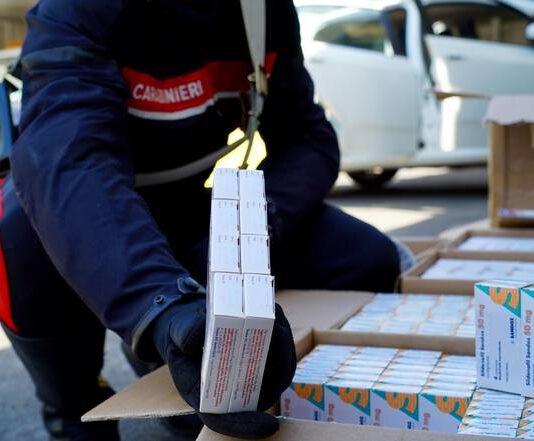 Perquisizione casa figlia del boss, cercano armi trovano 2000scatole di viagra