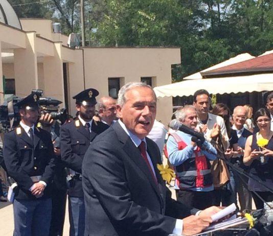 Rosarno si è colorata di giallo questa mattina con il Premio Gerbera Gialla