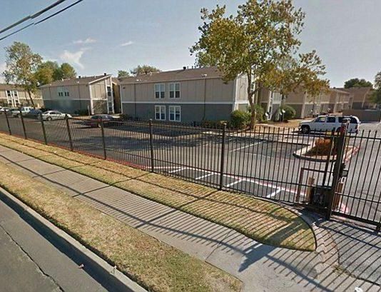 13enne incinta, parenti la picchiano per farla abortire e tentano di bruciare il feto