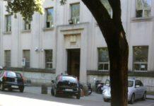 Donna tenta di entrare con un martello nel Tribunale di Vibo, voleva colpire un giudice