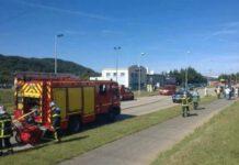 Nuovo attentato Francia. Forte esplosione, trovato uomo decapitato, mostrata bandiera ISIS