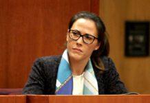 Flora Sculco (Calabria in rete) al convegno dal titolo “DONNE, POLITICA E SOCIETA’ …Un Nuovo Protagonismo”