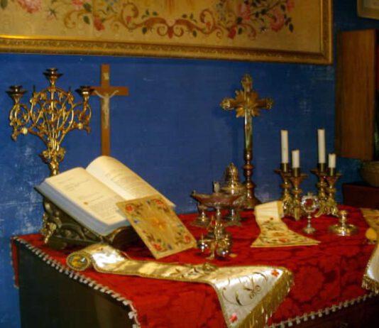 Prete nel vibonese accusato di appropriazione indebita, trovati quadri del XVI secolo e oggetti liturgici