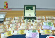 Nascondeva 280 mila euro e Rolex in casa, arrestato giovane ad Oppido Mamertina