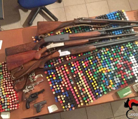 Due arresti per armi e spendita di banconote false ad Oppido e Santo Stefano