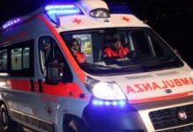 Auto si schianta contro albero, morto 25enne calabrese