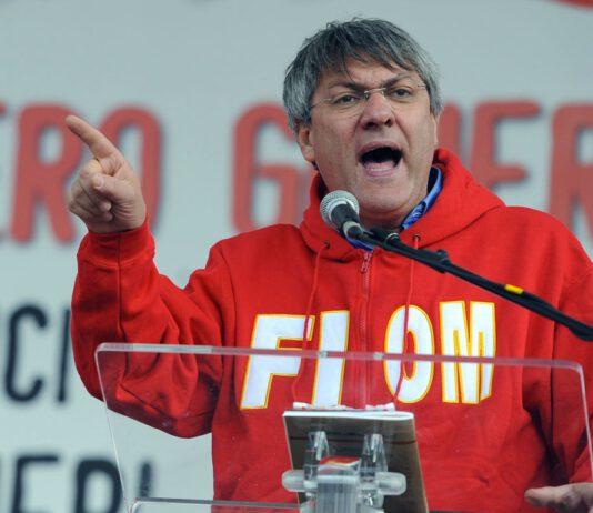 Il segretario generale Fiom Cgil nazionale Maurizio Landini lunedì a Cosenza