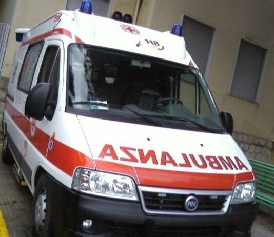 Incidente in moto a Rizziconi causa pioggia, feriti due ragazzi