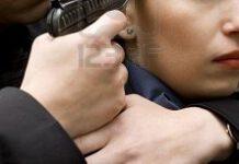 Minaccia ex con pistola, divieto di avvicinamento per 48enne calabrese