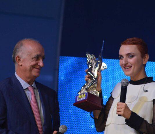 BAGNARA Premio Mia Martini, vincono Andrea Vincenti e Cerseyo. Serata impreziosita dalla presenza di Paola Turci e Arisa. Grande successo di pubblico e di critica