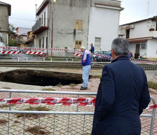 Voragine a Taurianova, la denuncia di Roy Biasi