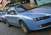 Reggio, insegue ex moglie in auto con figlio, poi gli spara contro