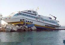 Reggio, aliscafo contro scogli